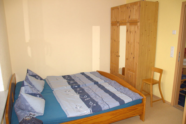 Schlafzimmer mit Doppelbett Schlafzimmer