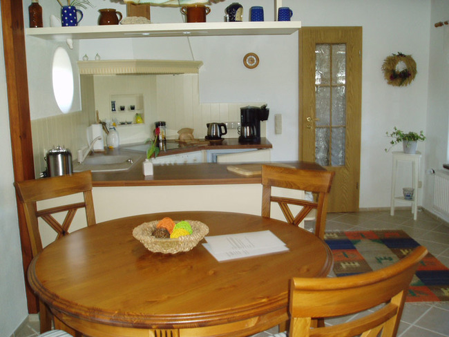 Ferienhaus - Küche mit Esstisch