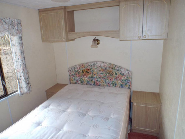 Mobilheim für 6 Personen - Schlafzimmer mit französischem Bett