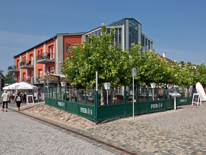 Restaurant Pier 3 mit Terrasse
