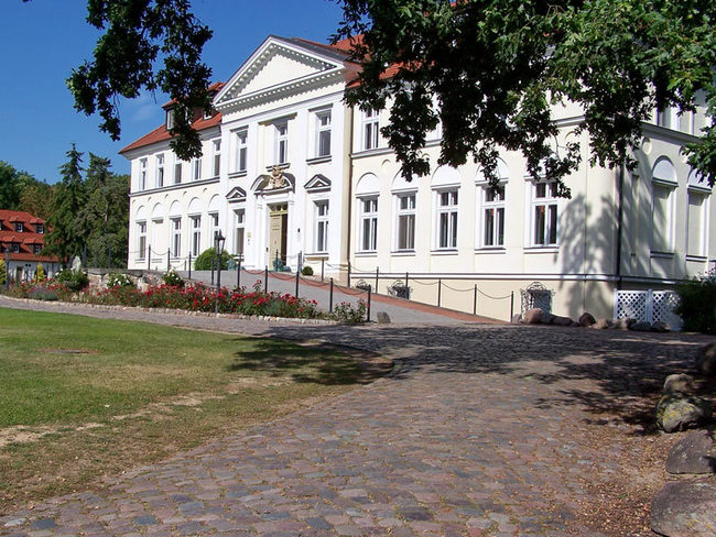 Seeschloss Schorssow Stadt Teterow