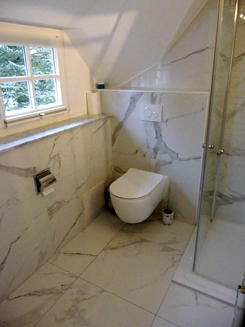 Bad mit WC & Dusche