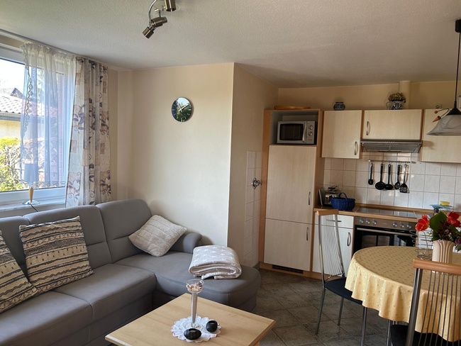 Wohnzimmer mit Couch