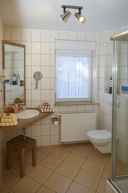 1-Raum-Ferienwohnung Bad