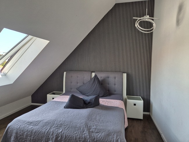 Schlafzimmer DG
